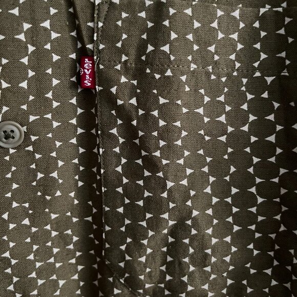 BNWT LEVIS Short-Sleeve Shirt circles allover (brown  / white) - M - Picture 4 of 4